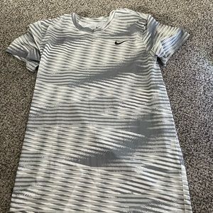 Mens Nike dry fit shirt